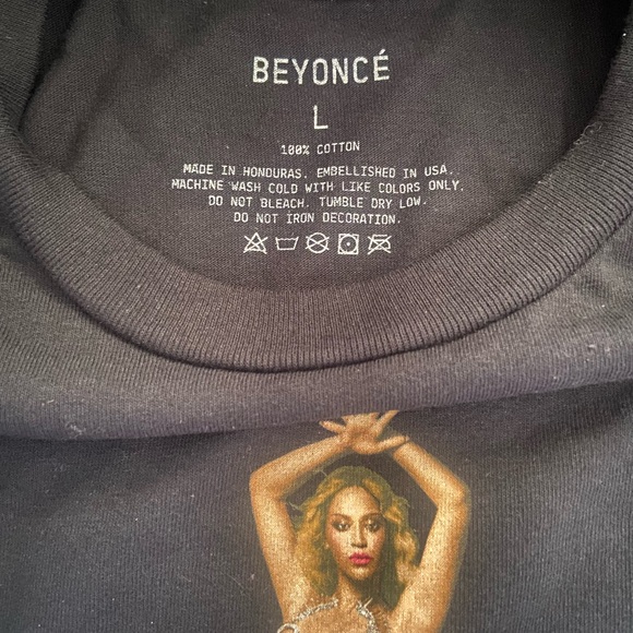 COPY - Beyonce Pose/box 2 renaissance act i shirt/cd combo - Picture 3 of 8
